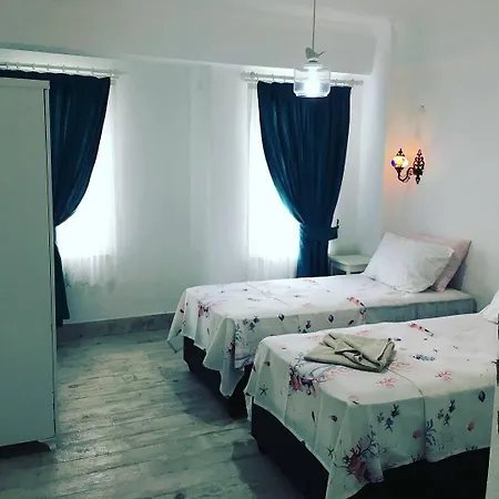 Mylos Hotel 2*