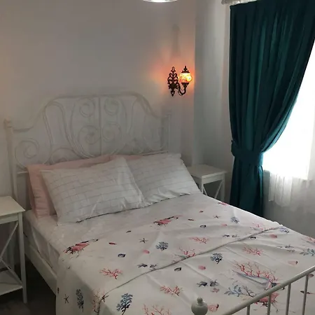 Mylos Hotel 2*